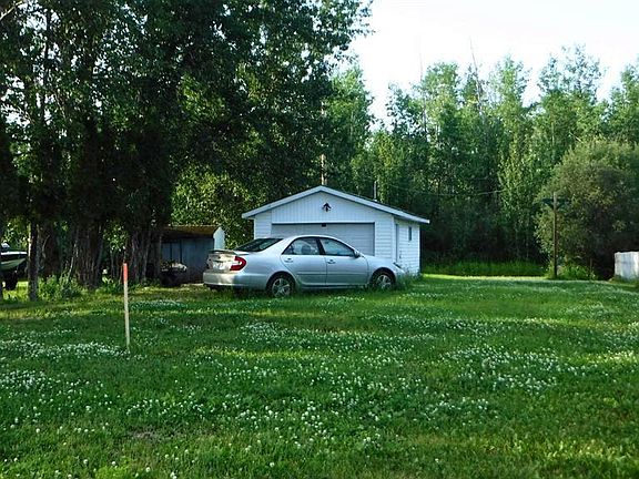 4th image of 5309 52nd Ave