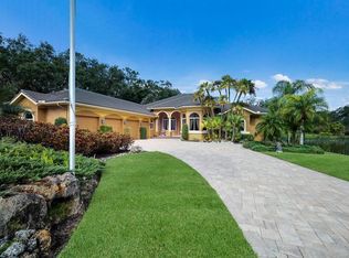 2578 Dick Wilson Dr, Sarasota, FL 34240