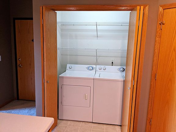 2nd image of 90 Circle Dr APT 11