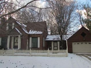 6402 Bonroi Dr, Seven Hills, OH 44131