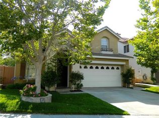 28431 Silverking Trl, Saugus, CA 91390