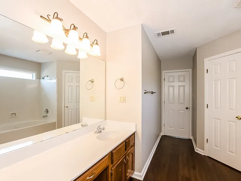 1812 Black Bear Cir E — Photo 10