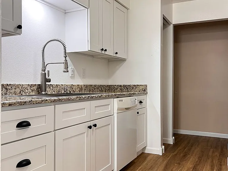 2150 Nougat Ct SE — Photo 12