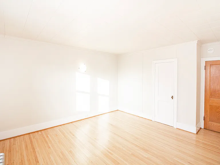 129 Lenore St #16 — Photo 29