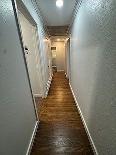5th image of 709 Valley View Dr