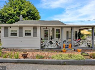 610 Fisher Rd, Reading, PA 19605