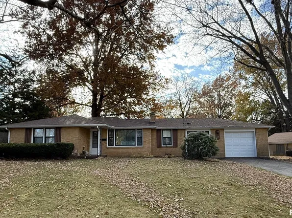 1548 W North St, Galesburg, IL 61401