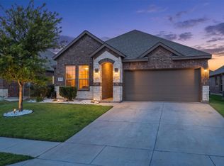 2717 Ainsworth Rd, Aubrey, TX 76227