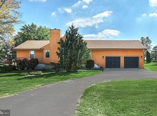 11 Sherman Dr, East Berlin, PA 17316