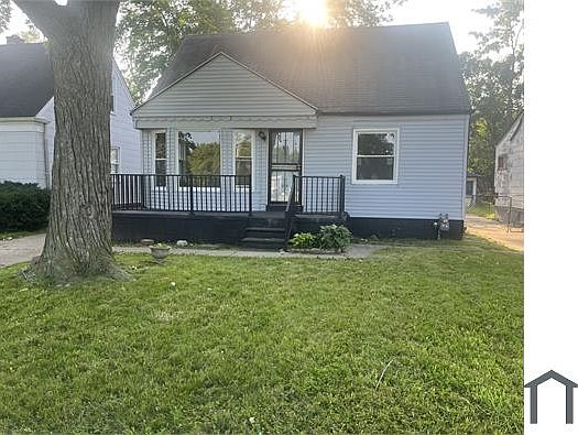 1st image of 20020 Lindsay St