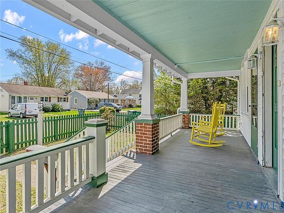 4th image of 10 S Beech Ave