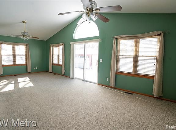2nd image of 23417 Hughes Ave