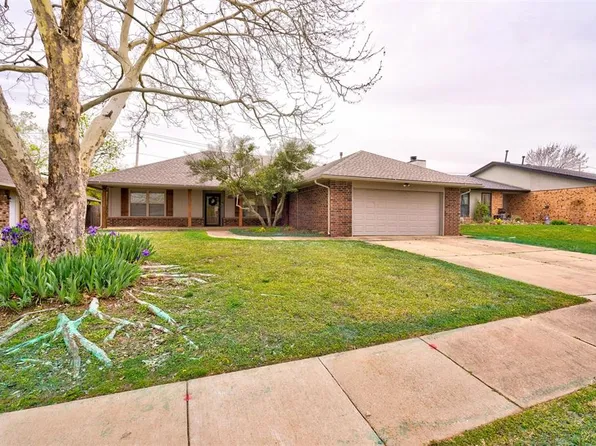 2406 Ripple Creek Ln, Edmond, OK 73012