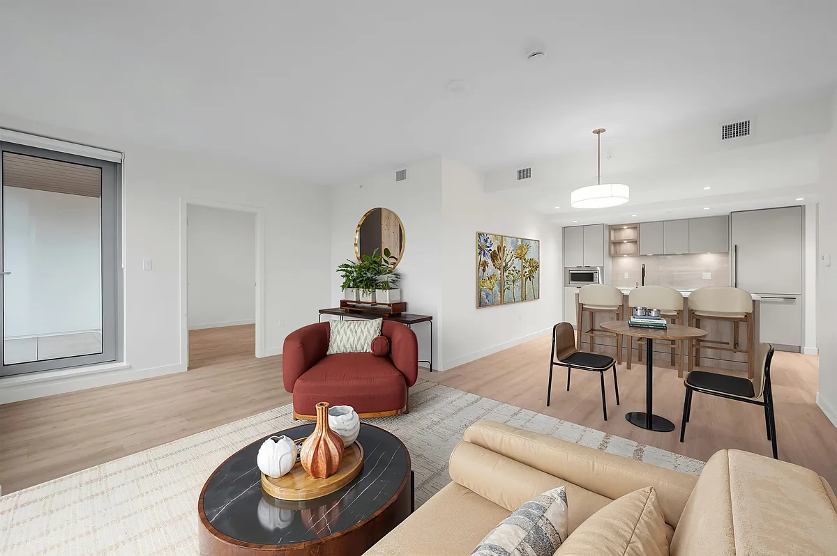 Building Photo - 755 Harbourside Dr #320