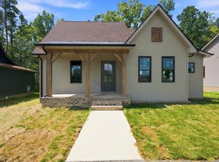 309 Zion Dr, Farmville, VA 23901
