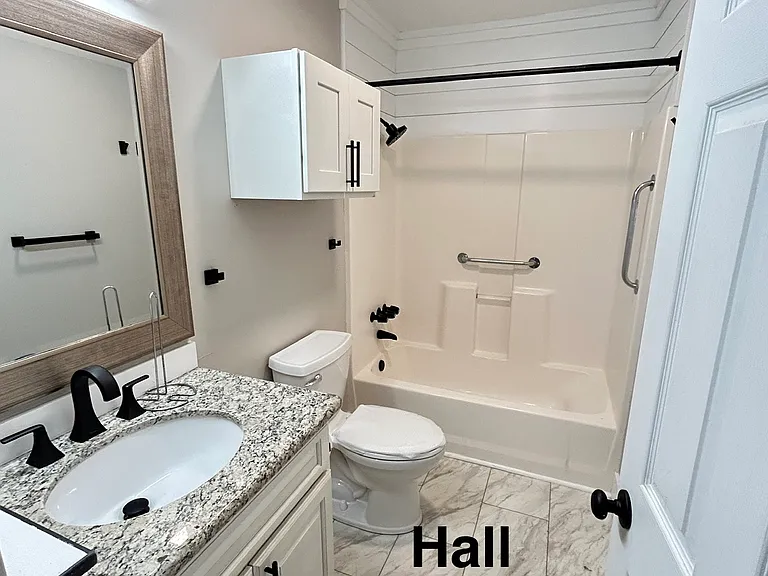 353 Courtenay Ave — Photo 5