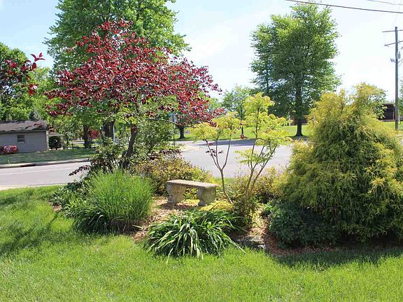 3rd image of 540 Martin Ln