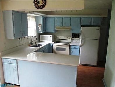 4th image of 3162 Cranston Dr