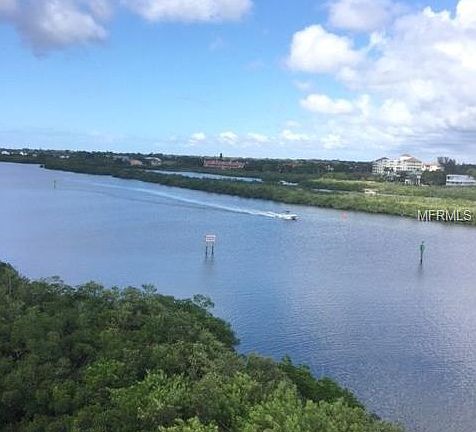 5th image of 19451 Gulf Blvd APT 608