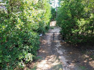 109 Travis, Paige, TX 78659