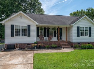 305 Hill St, Mount Holly, NC 28120