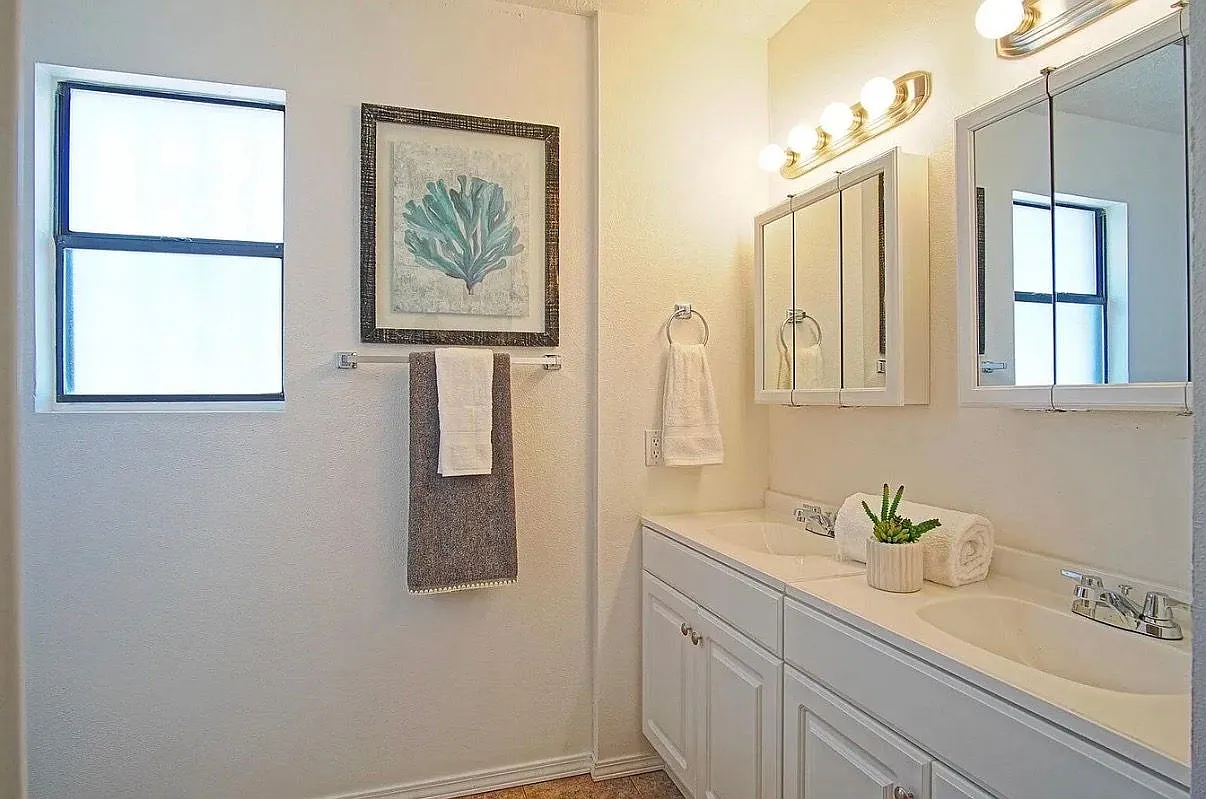 2 bed, 2.0 bath, 1087 sqft, $1,500 — Photo 3