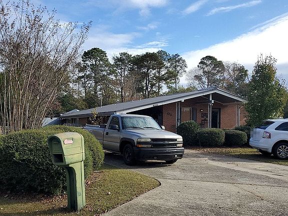 3rd image of 100 Symes Dr