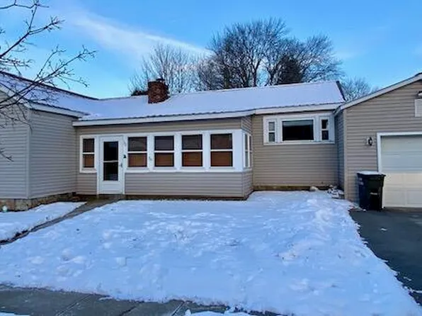 30 Palmer St, Plattsburgh, NY 12901