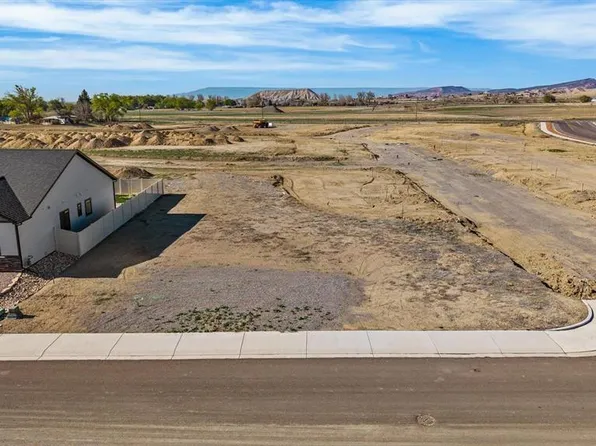 Block 5 Lot 13 TBD Pinewood St Woods Crossing Filing 1 Street, Montrose, CO 81401