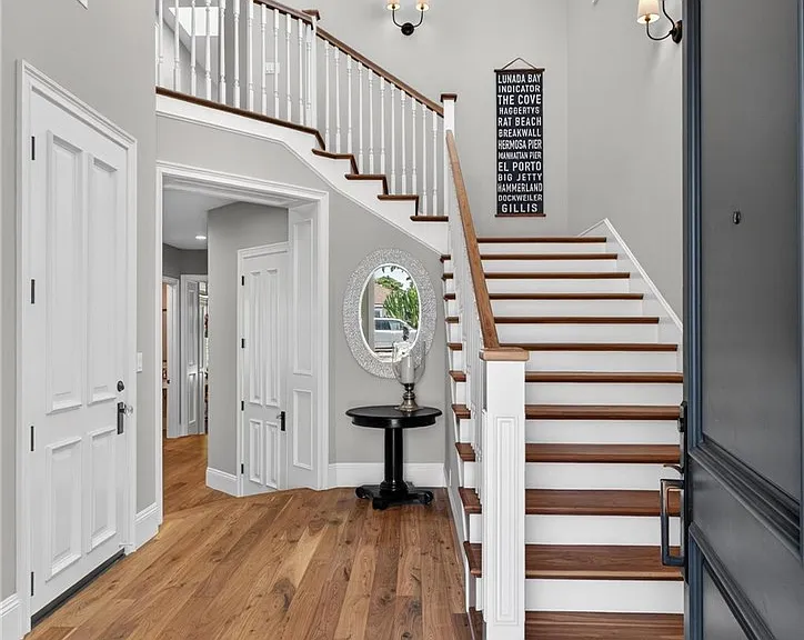 2705 Palm Ave — Photo 5