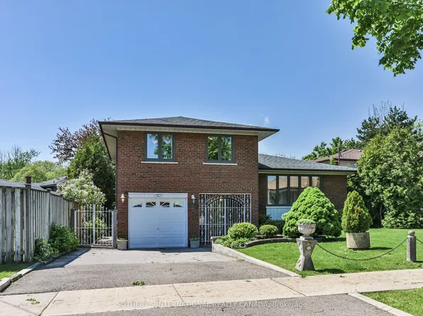 283 Derrydown Rd, Toronto, ON M3J 1S2