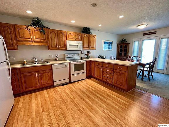 3rd image of 727 N 49th St
