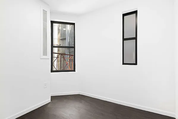 Rented by Compass | media 31