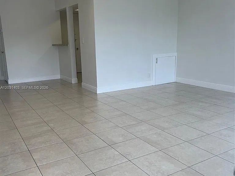 16801 NE 14th Ave #310 — Photo 5