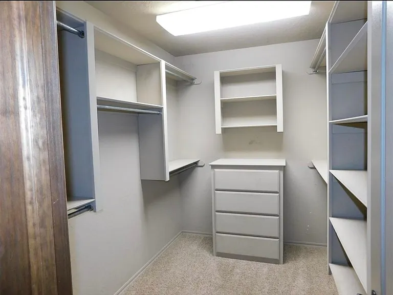 1112 Alma Dr — Photo 18