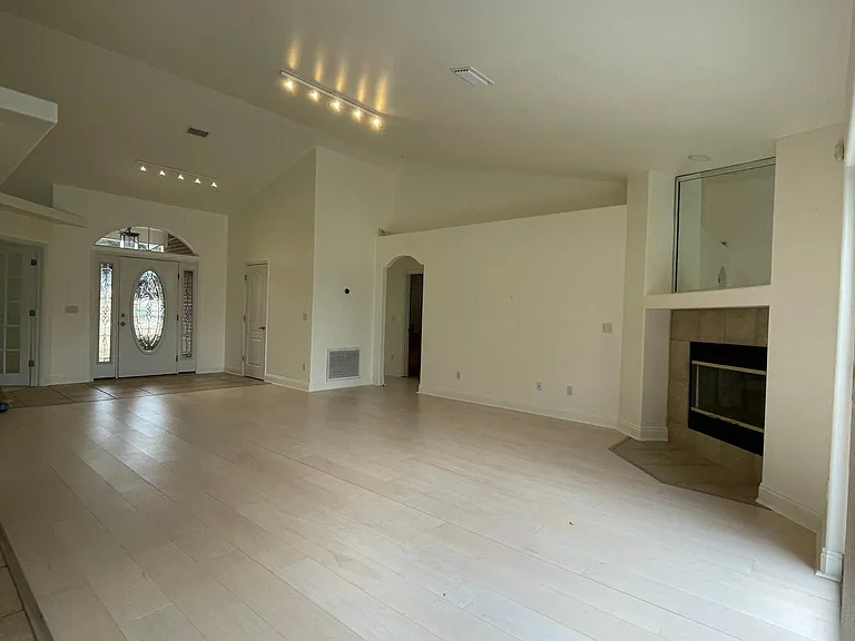 4242 Havencrest Dr — Photo 4