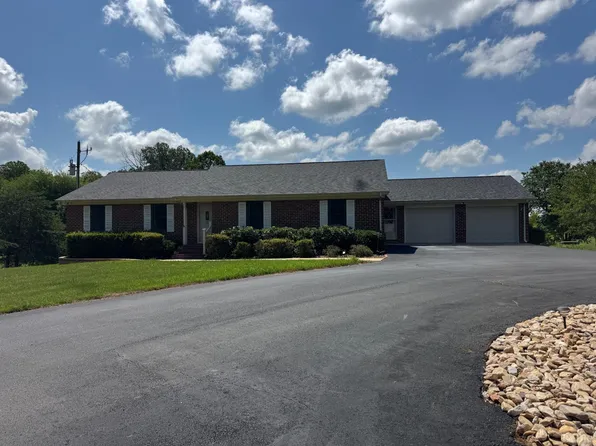 248 Willow Oak Rd, Appomattox, VA 24522