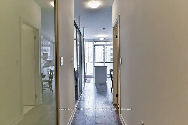426 University Ave #1110 — Photo 3