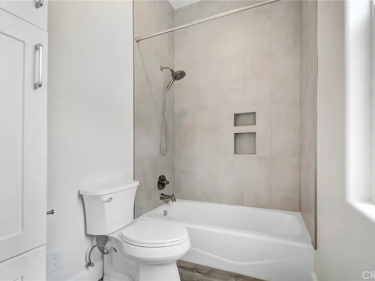821 Melody Ln — Photo 12