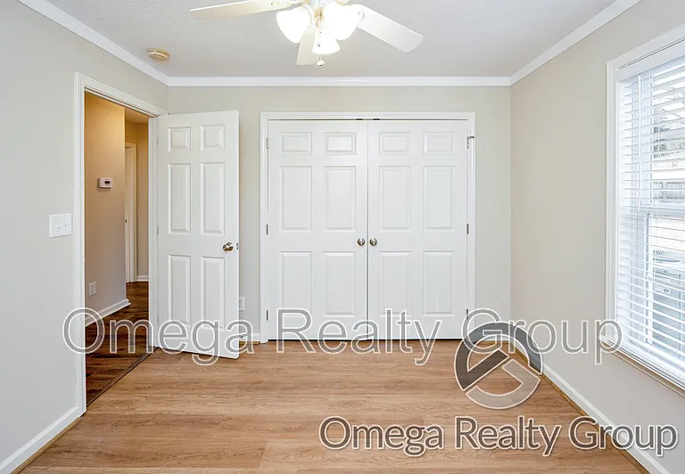 18488 Thoroughbred Dr — Photo 26