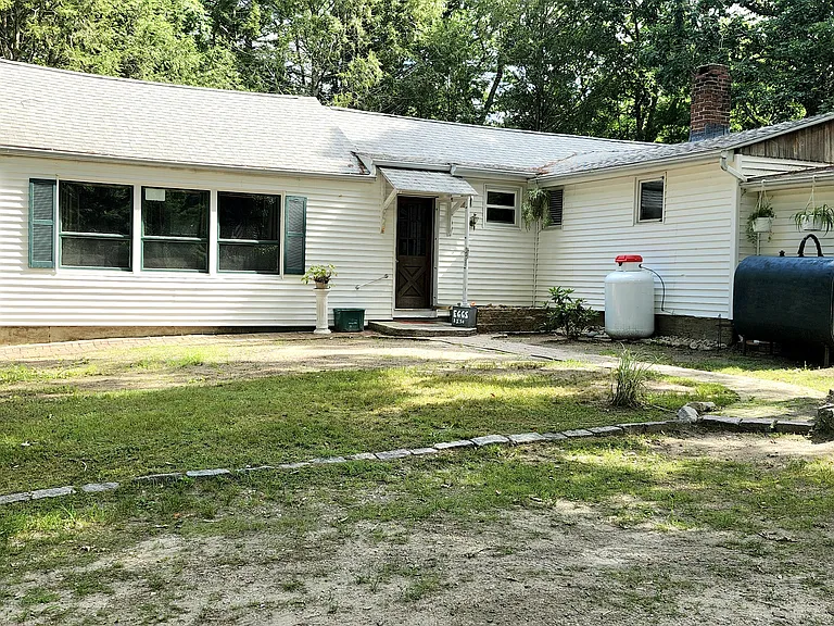 93 Reservoir Rd — Photo 1