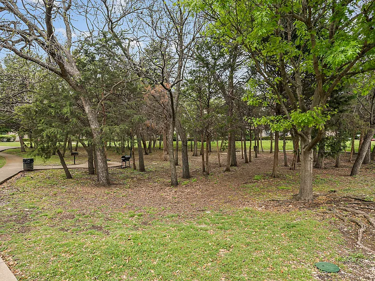 Nolen Grand Apartments — Photo 31