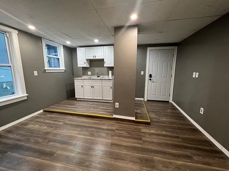 81 Merrifield St #4 — Photo 2