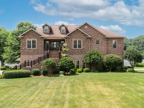 390 Powell Riverfront Rd, Saint Marys, WV 26170