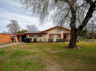 1202 9th St, Orange, TX 77630