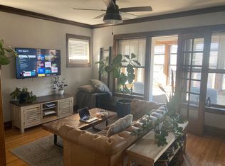 3047 W Wilson Ave #3, Chicago, IL 60625