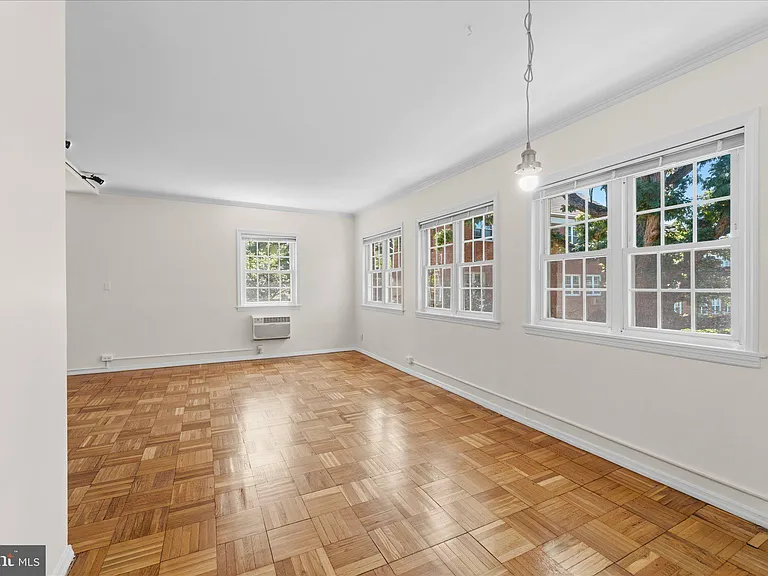 3226 Gunston Rd — Photo 18