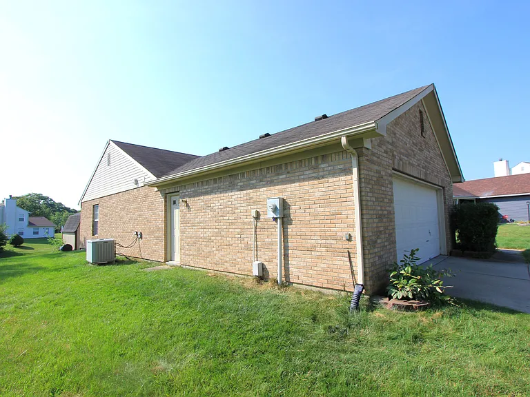 33 Morse Cir — Photo 8