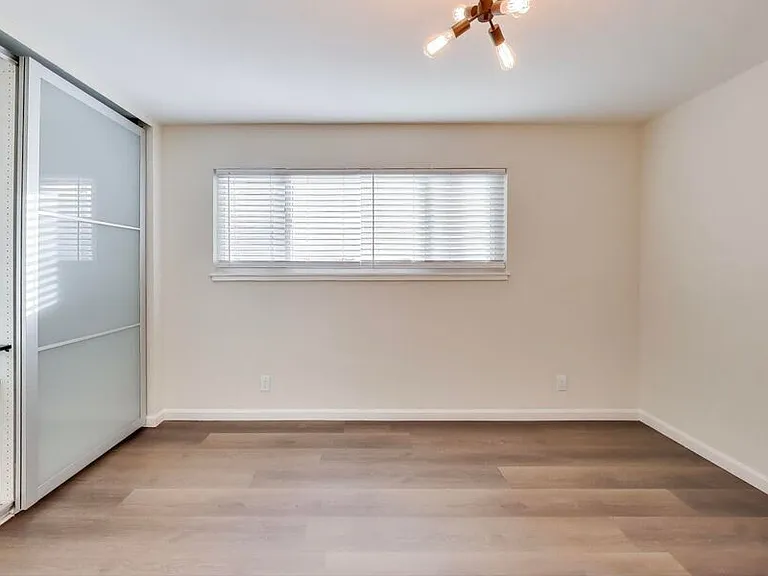 1701 Shoreline Drive — Photo 9