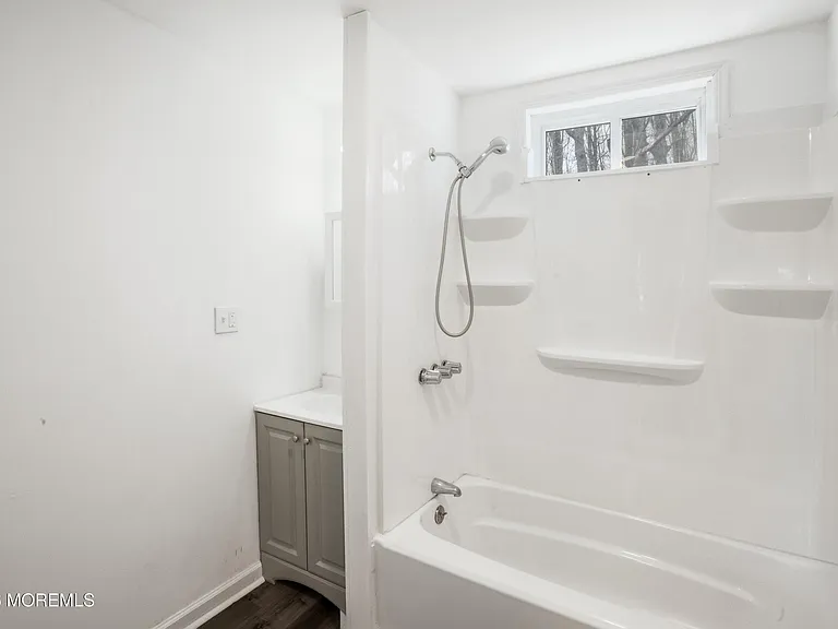 28 Oak Ln — Photo 10